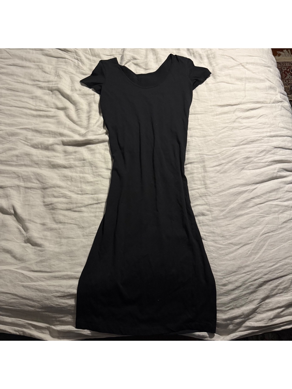 minimal black fitted short sleeve dress
